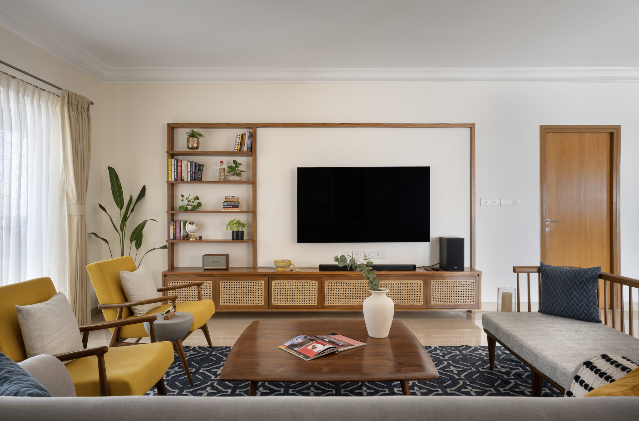 A Home That Resonates: A Beautiful Blend of Contemporary and Indian-Folksy Aesthetics for this Bangalore home by Simplécede Architect and Interiors — Simplécede Architect and Interiors, Bangalore