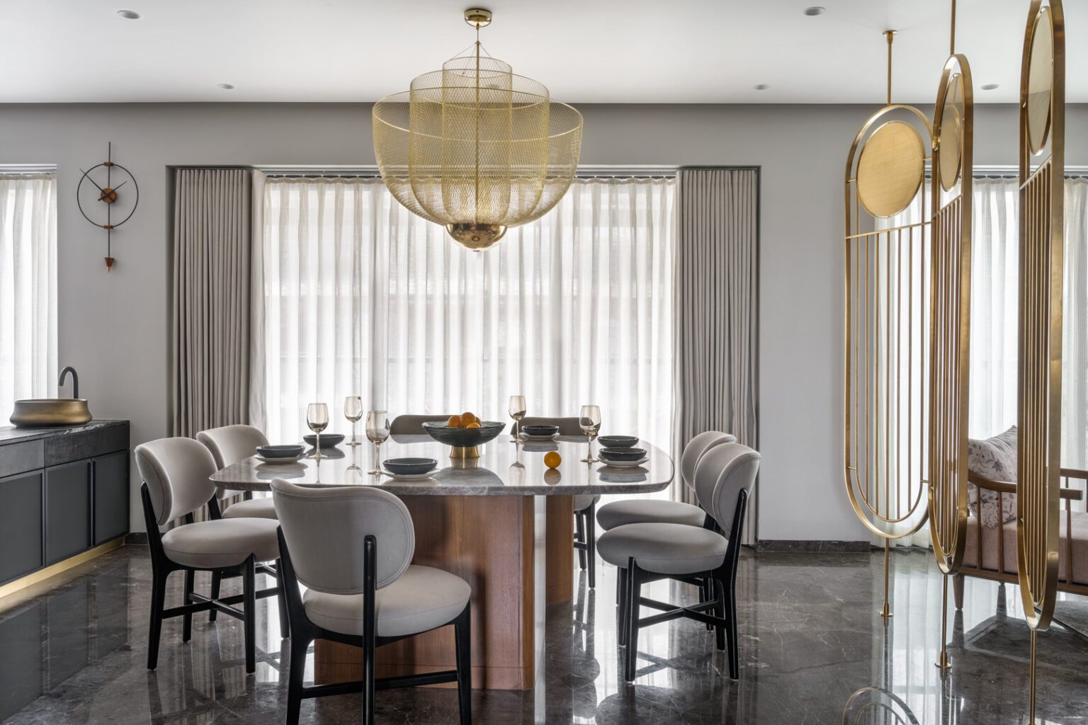 Transcending time and trends in ‘Whispers of Elegance’; a modern minimalist refuge in Ahmedabad that celebrates multigenerational living with personalised design elements and opulent brass accents — interior design by Studio Deshi in Ahmedabad, Gujarat