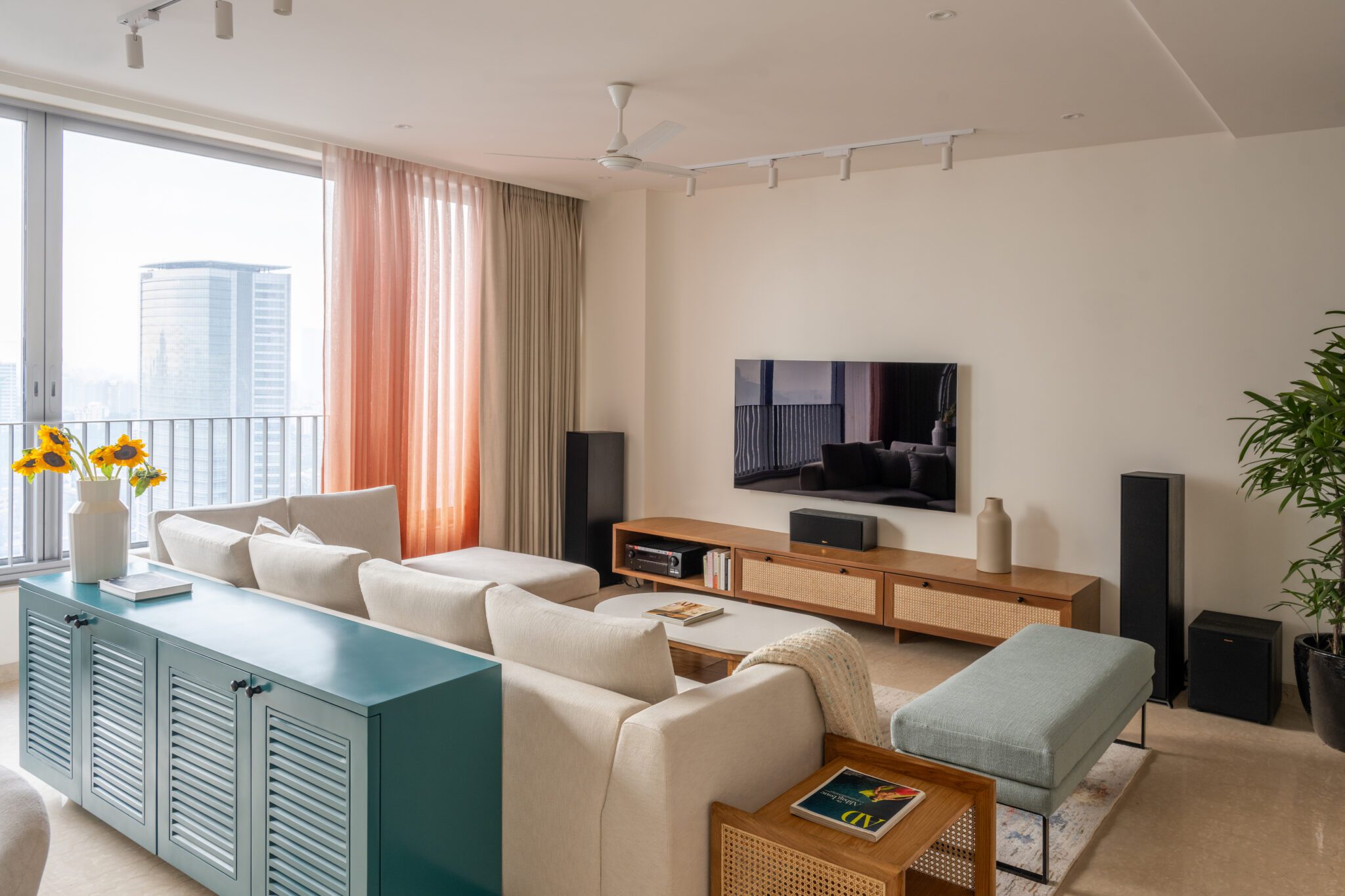 Sunlit Serenity: Hipcouch Designs a Minimalist and Multi-Functional Haven in a 1,650 Sq Ft Mumbai Apartment — Hipcouch, Goregaon, Mumbai